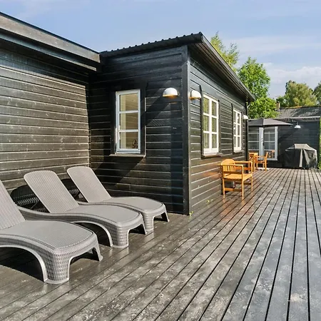 Thrym - 2-5km From The Sea By Interhome